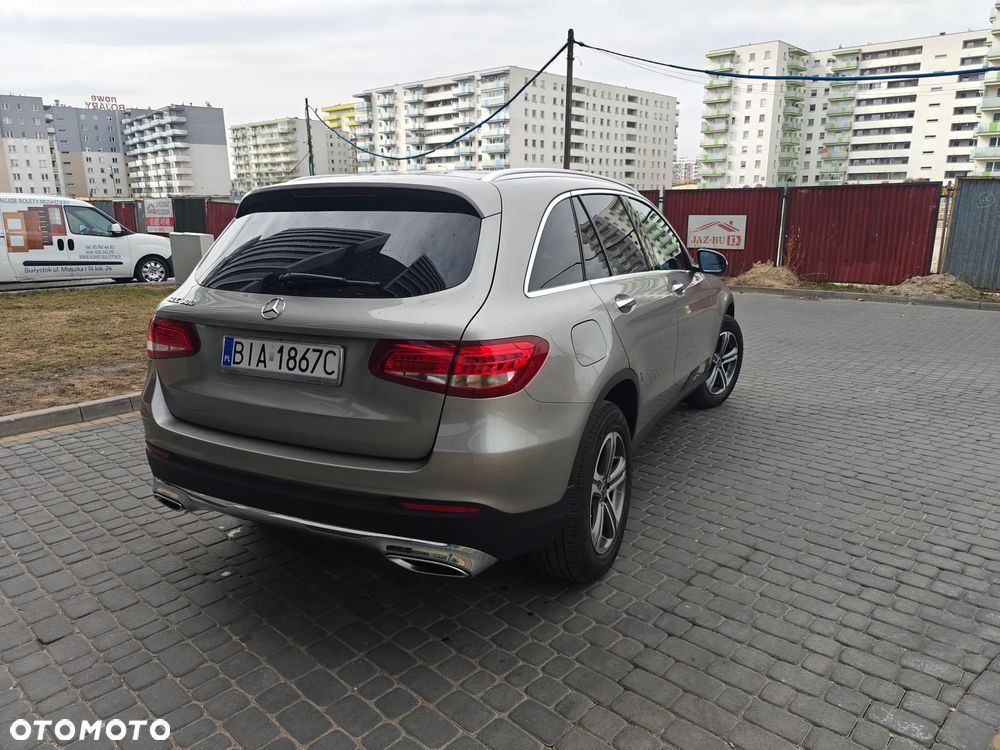 Mercedes-Benz GLC - 7