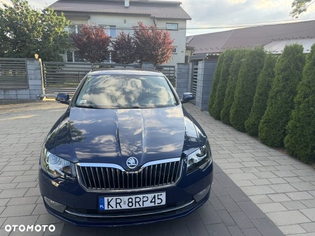 Skoda Superb 2.0 TDI 4x4 Elegance - 1