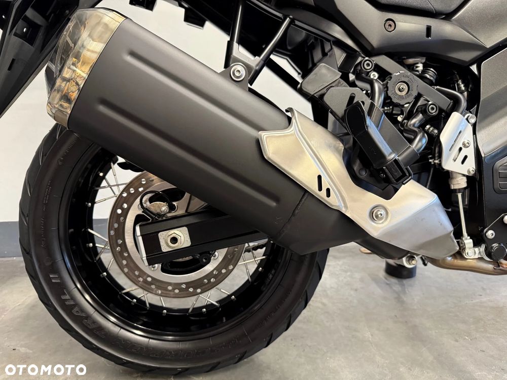 Suzuki V-STROM - 37