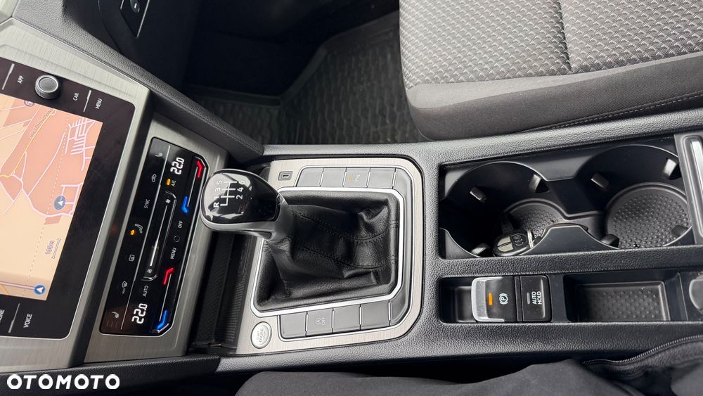 Volkswagen Passat Variant 2.0 TDI BMT Comfortline - 35