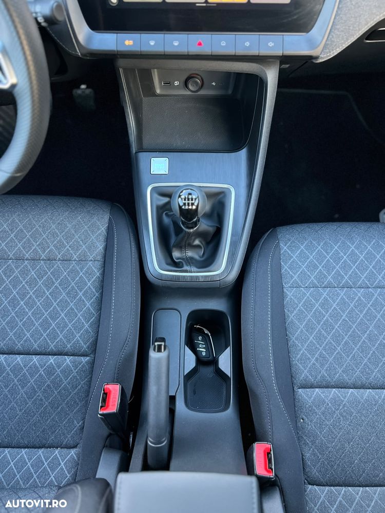 MG ZS ICE 1.5 Standard - 10