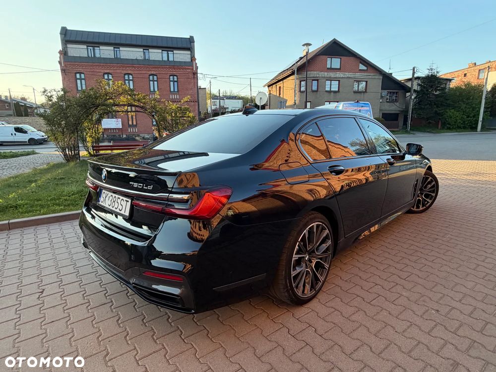 BMW Seria 7 750Ld xDrive sport - 28