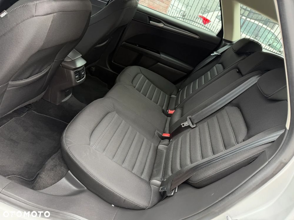 Ford Mondeo SW 2.0 EcoBlue Titanium - 33