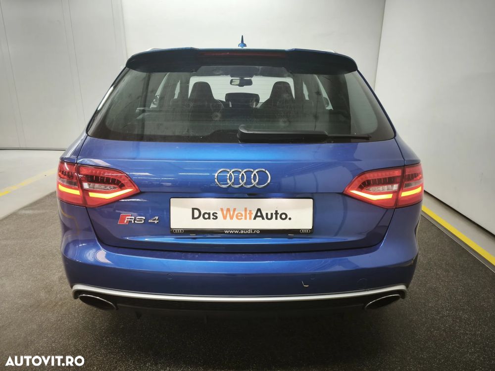 Audi RS4 Avant 4.2 FSI quattro Stronic - 4