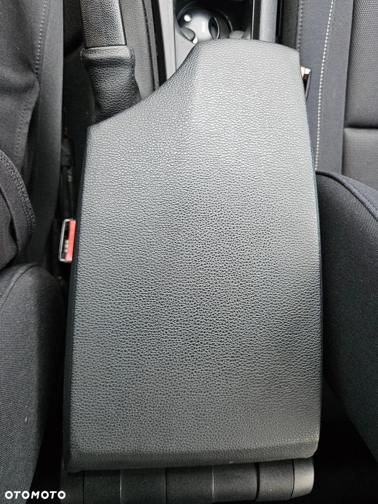 BMW Seria 1 - 9