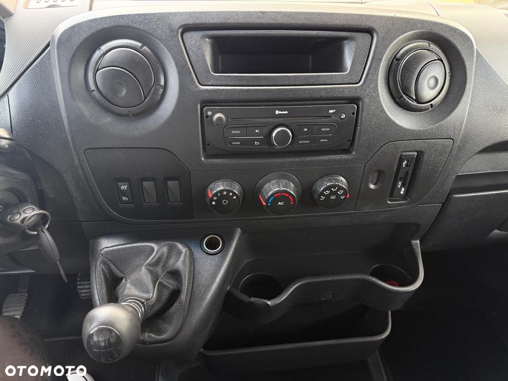 Renault Master - 15