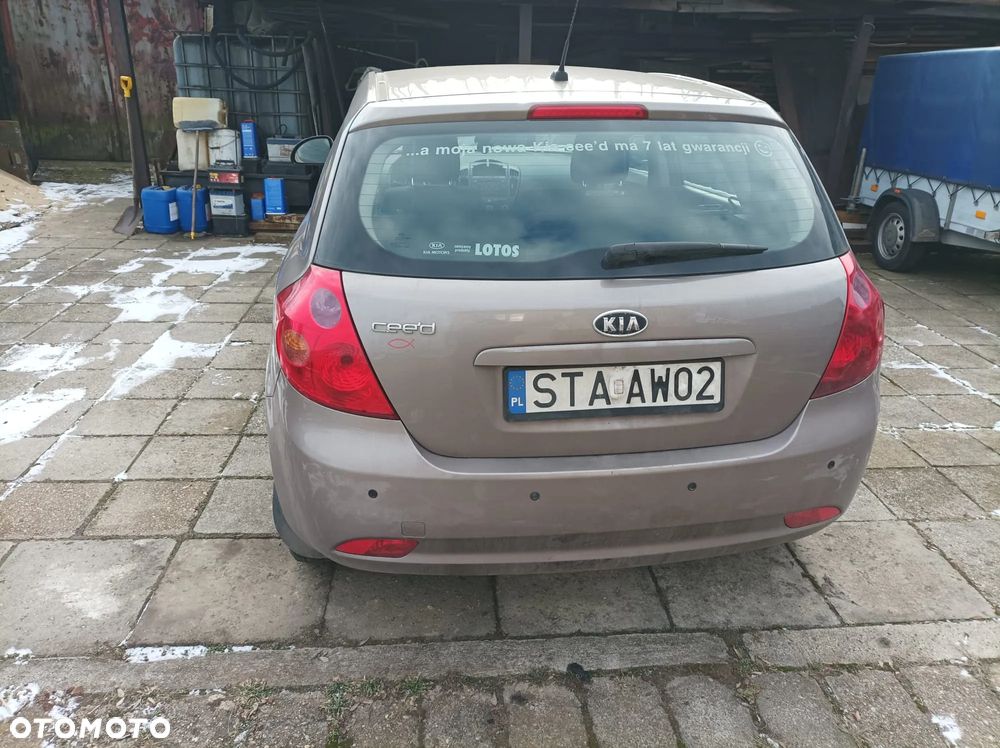 Kia Ceed 1.4 Comfort - 11