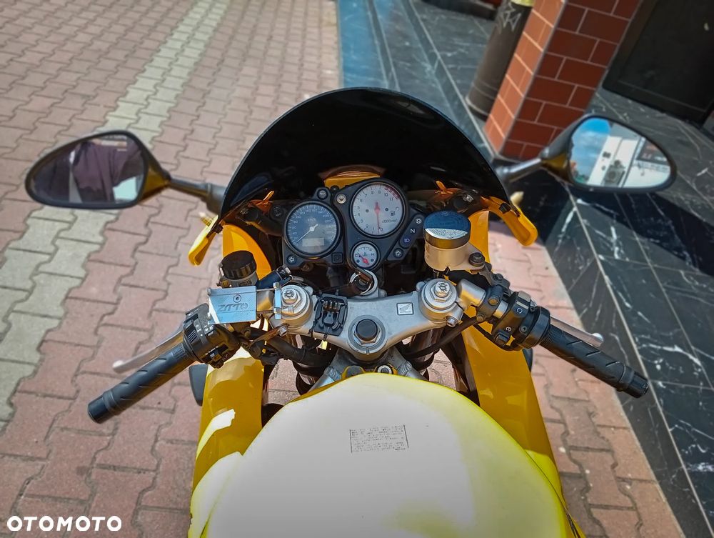 Honda VTR - 6