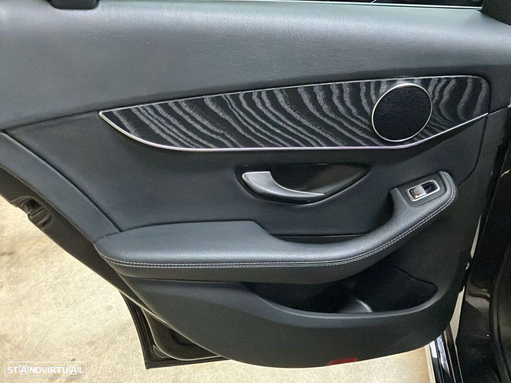 Mercedes-Benz C 300 - 22