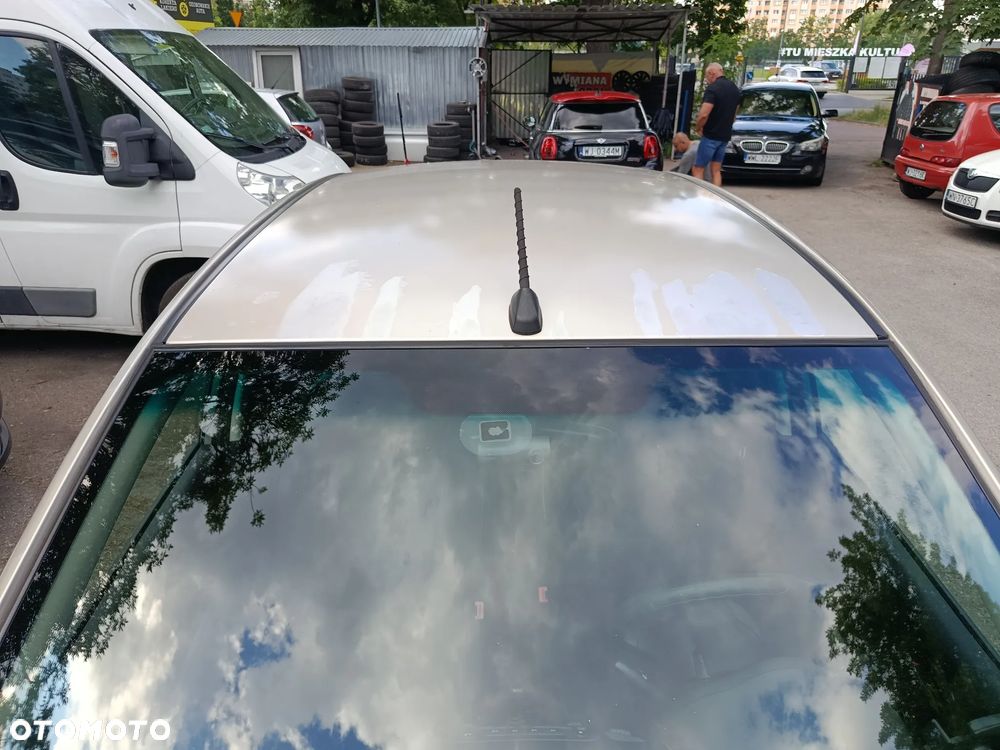 Hyundai i10 1.1 Base - 5