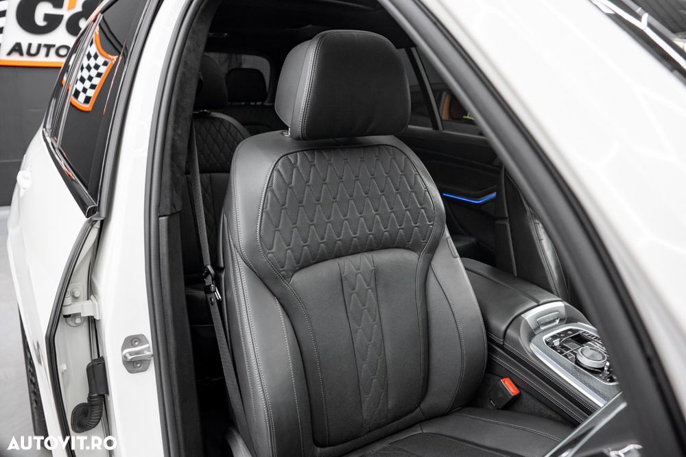 BMW X7 M50i - 11