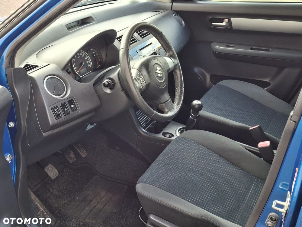 Suzuki Swift - 17