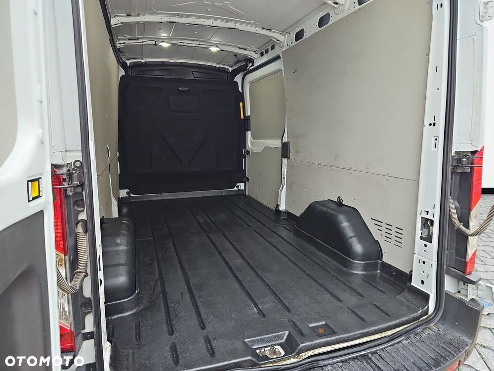 Ford transit - 29