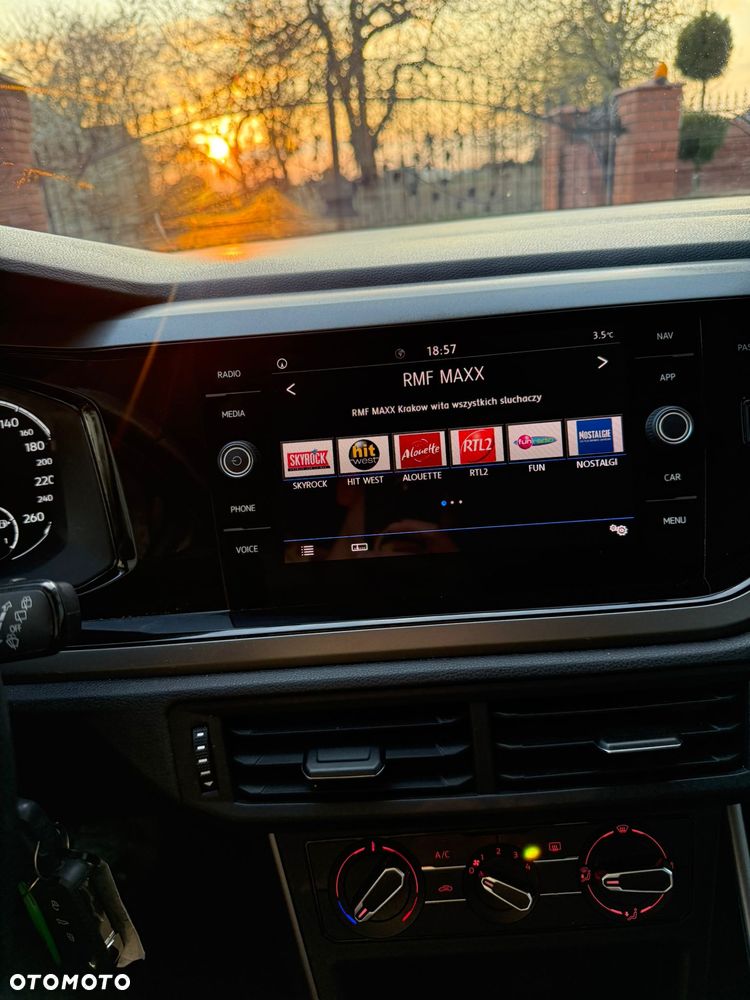 Volkswagen Polo - 11