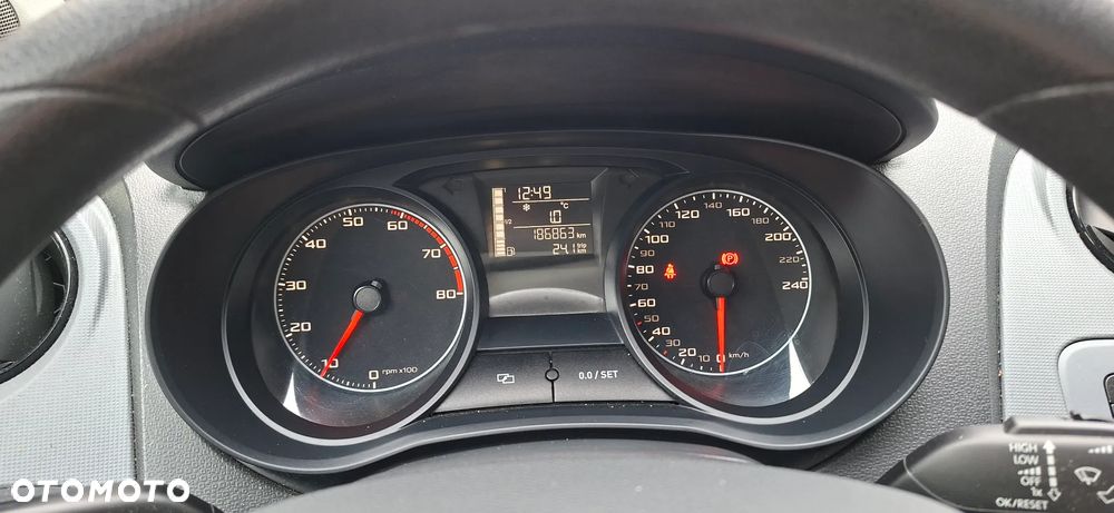 Seat Ibiza 1.4 Reference - 10