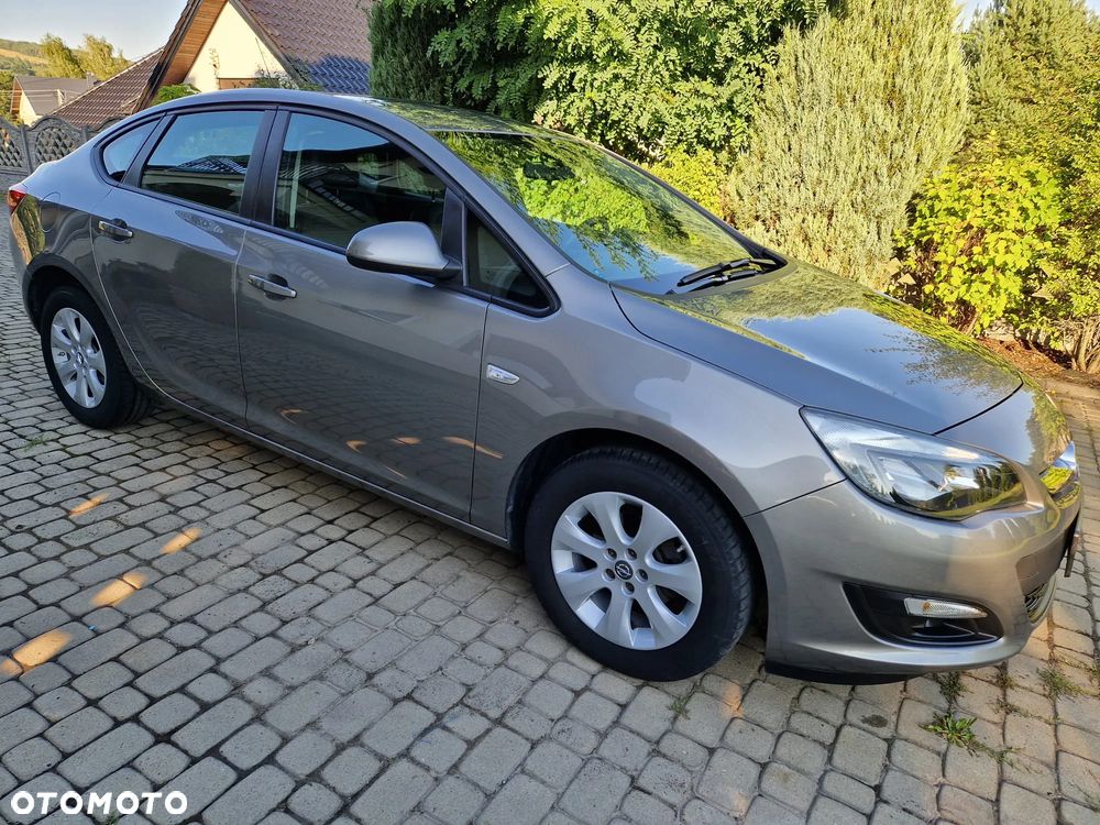 Opel Astra 1.6 Active EU6 - 13