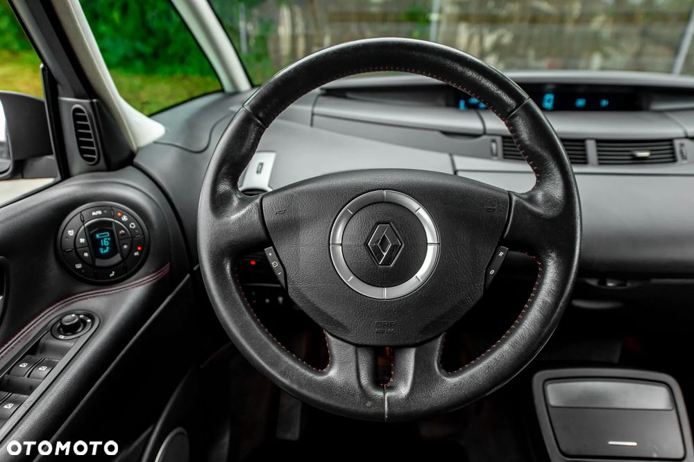Renault Espace 2.0 Dynamique - 19