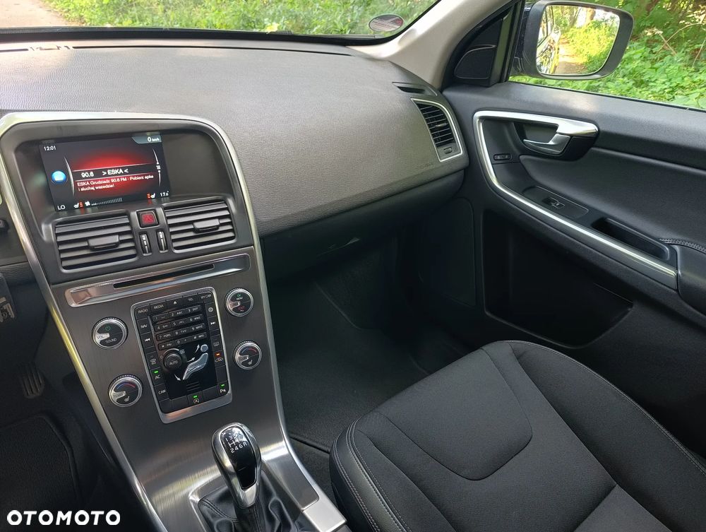 Volvo XC 60 - 30