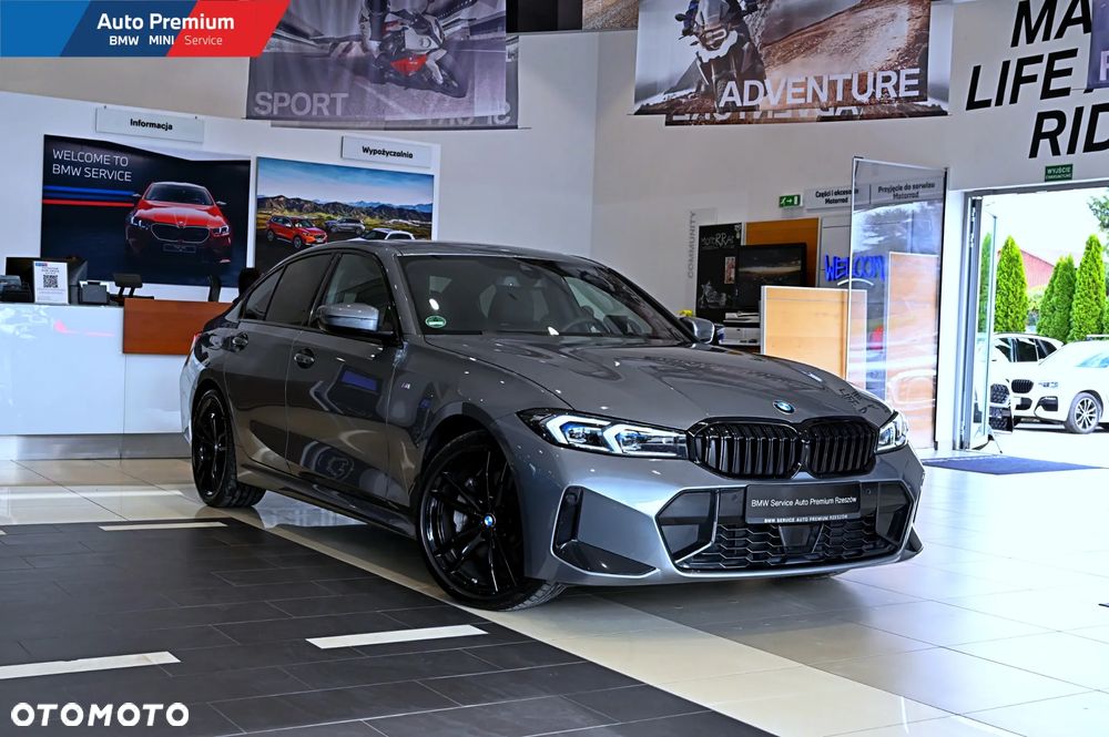 BMW Seria 3 330i xDrive M Sport - 1