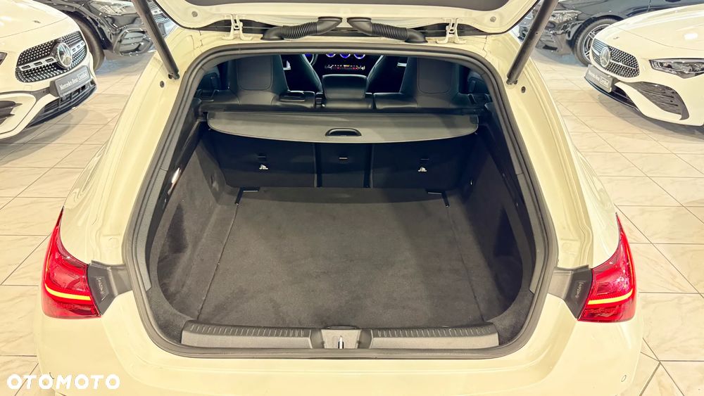 Mercedes-Benz CLA 200 mHEV AMG Line 7G-DCT - 36