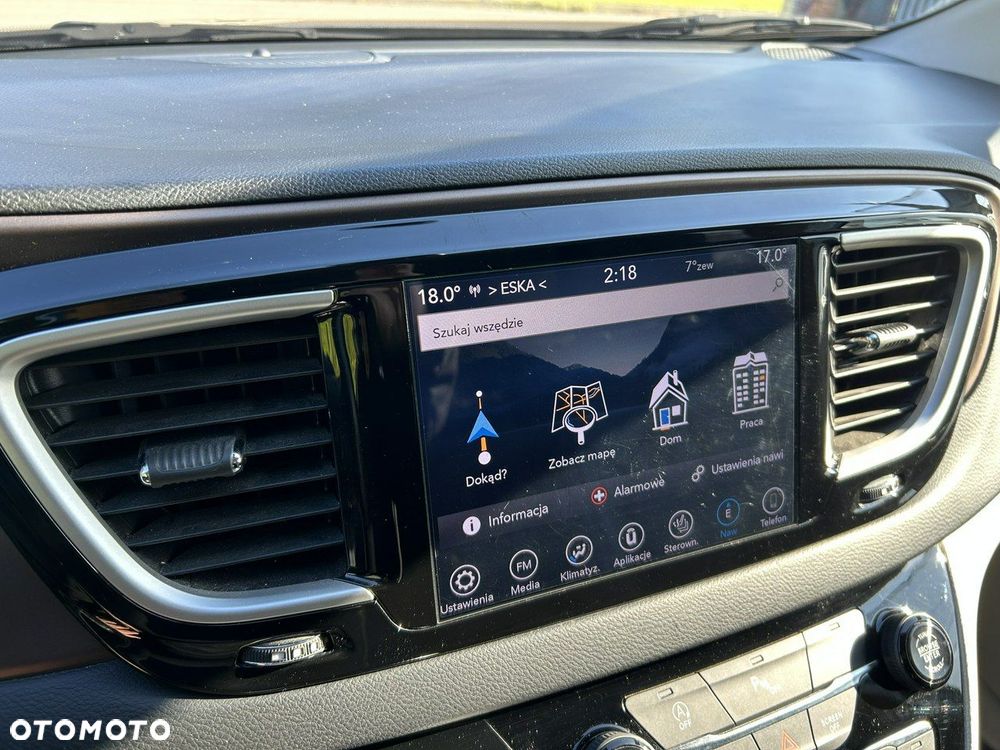 Chrysler Pacifica - 28