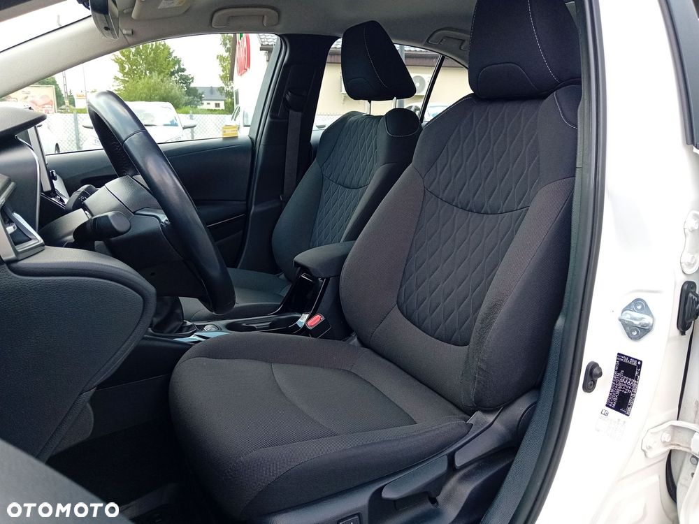 Toyota Corolla - 10