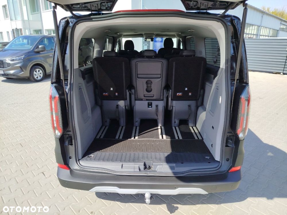 Ford Tourneo Custom - 14