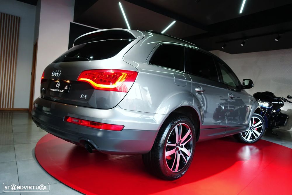 Audi Q7 3.0 V6 TDi quattro S-line Tiptronic - 23