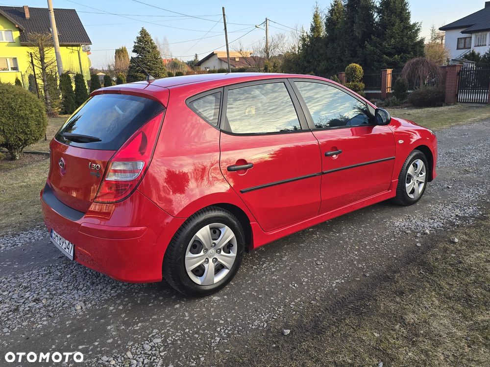 Hyundai i30 1.4 Classic + - 3