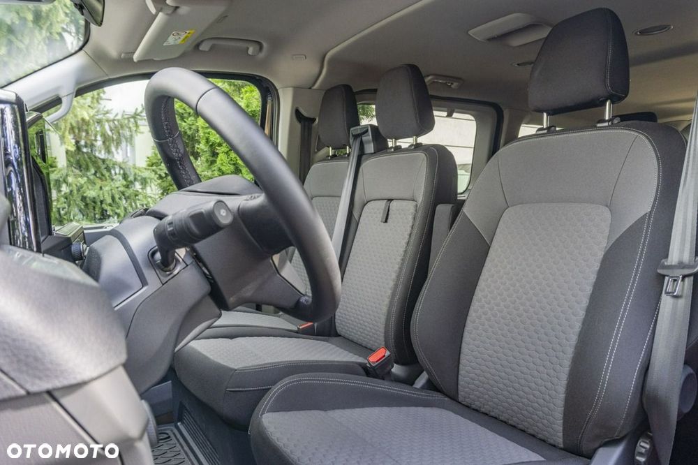 Volkswagen Caravelle - 16