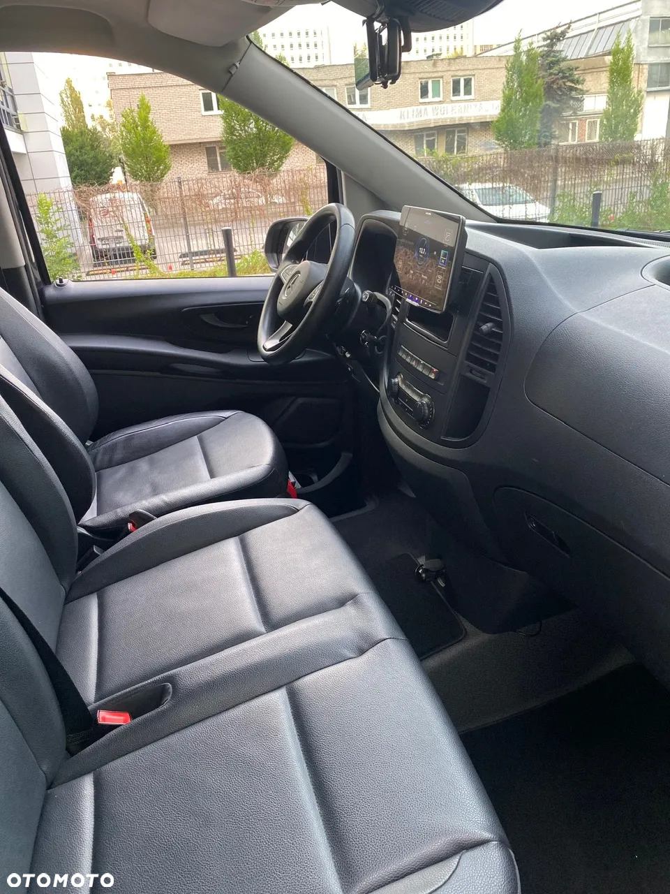 Mercedes-Benz Vito - 11