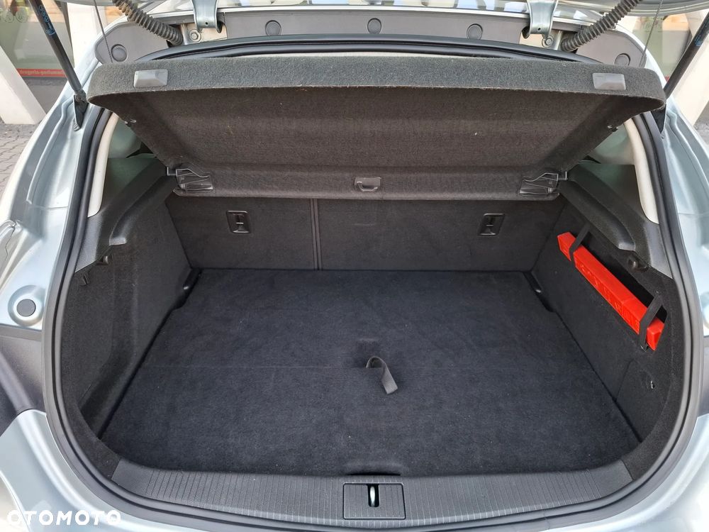 Opel Astra 1.4 Turbo Exklusiv - 11