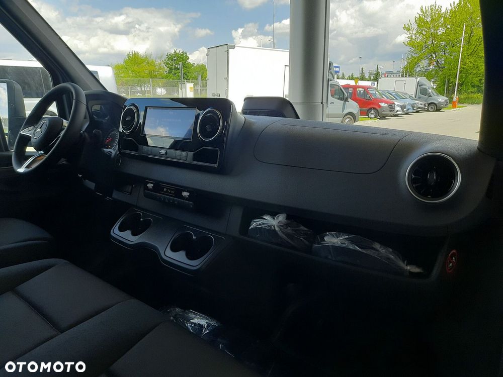 Mercedes-Benz Sprinter 317 CDI OM654 - 24
