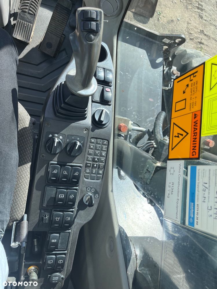 Volvo EW140C - 21
