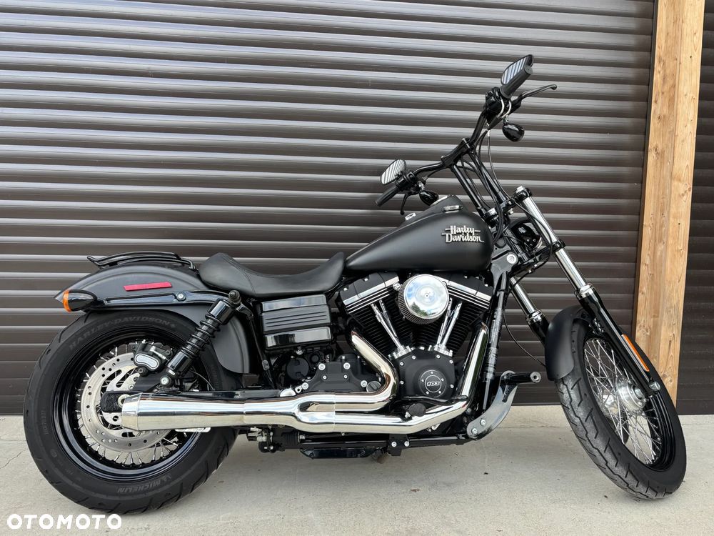 Harley-Davidson Dyna Street Bob - 4