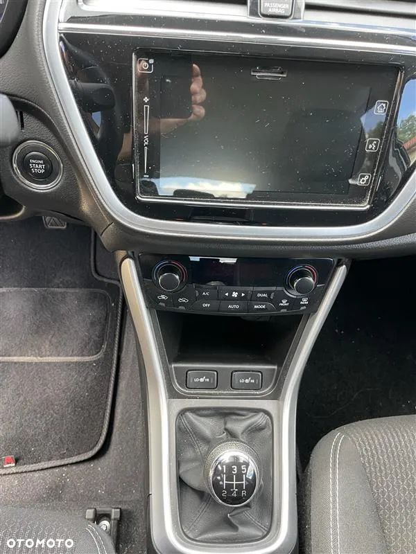 Suzuki SX4 S-Cross 1.0 T Premium - 9