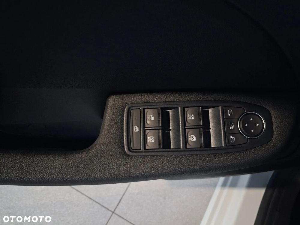 Mitsubishi Colt 1.0T Invite - 9