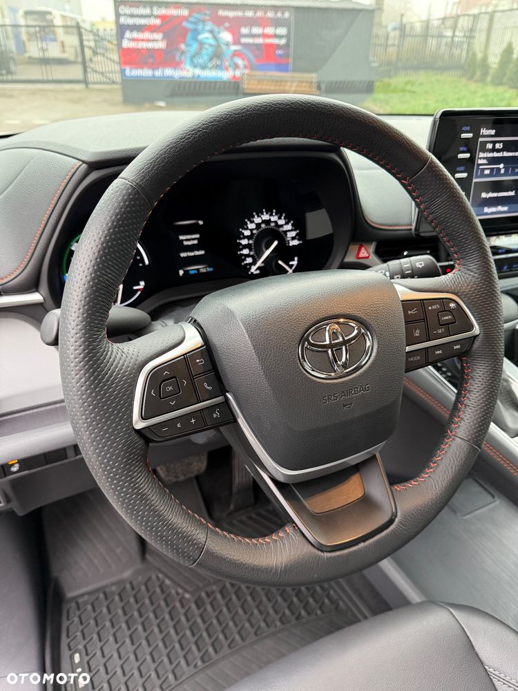 Toyota Sienna - 17