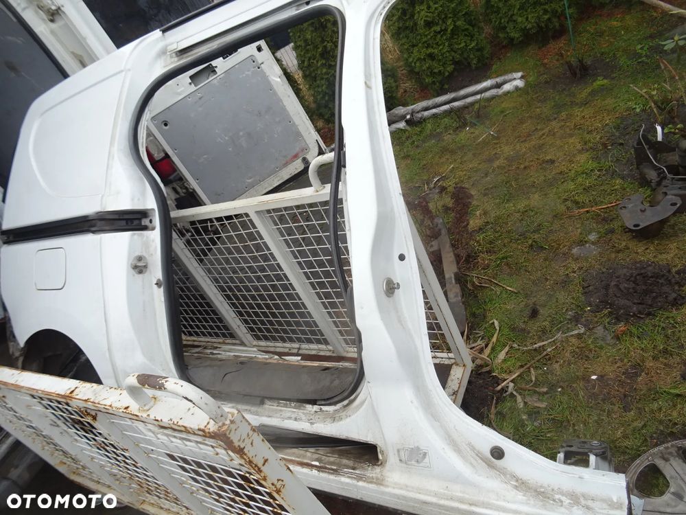 DACIA DOKKER BLOTNIK LEWY TYLNY PRAWY TYLNY PAS TYLNY CZESCI ROZNE - 5