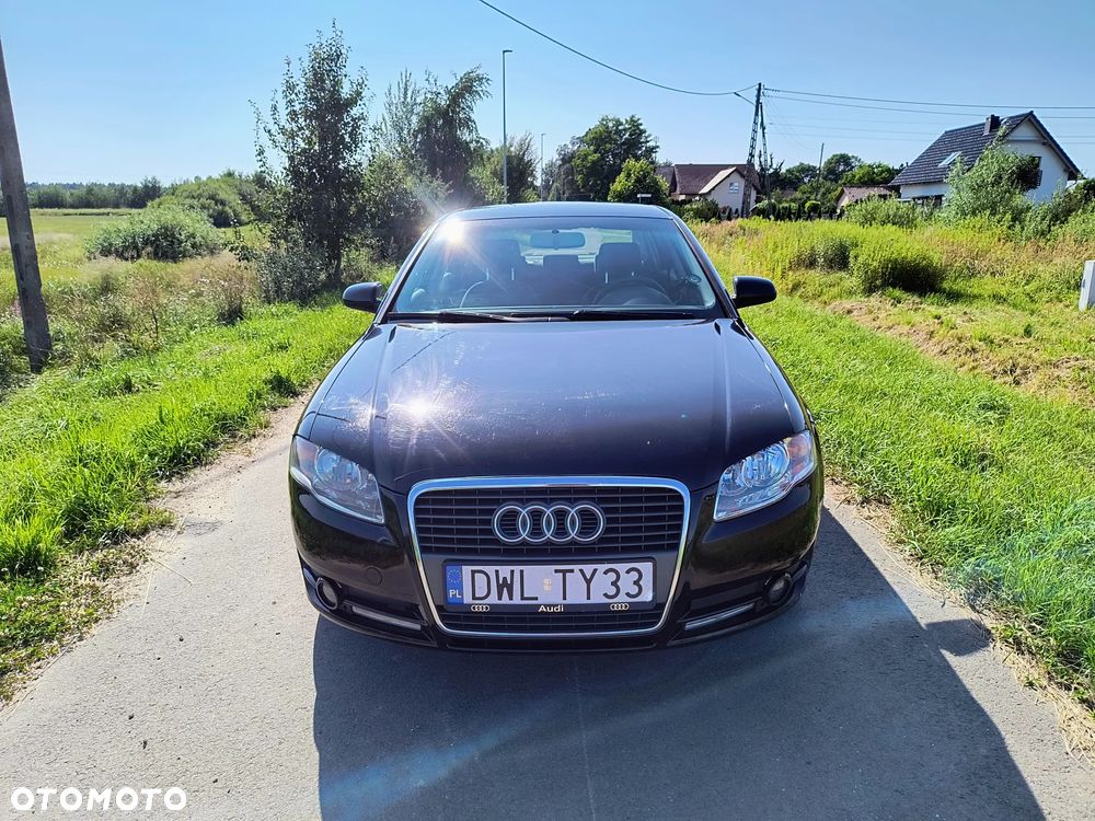 Audi A4 Limousine - 2