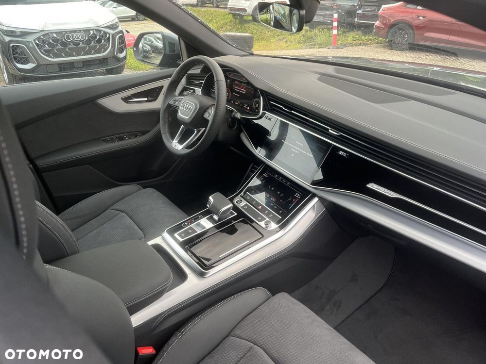 Audi Q8 - 34