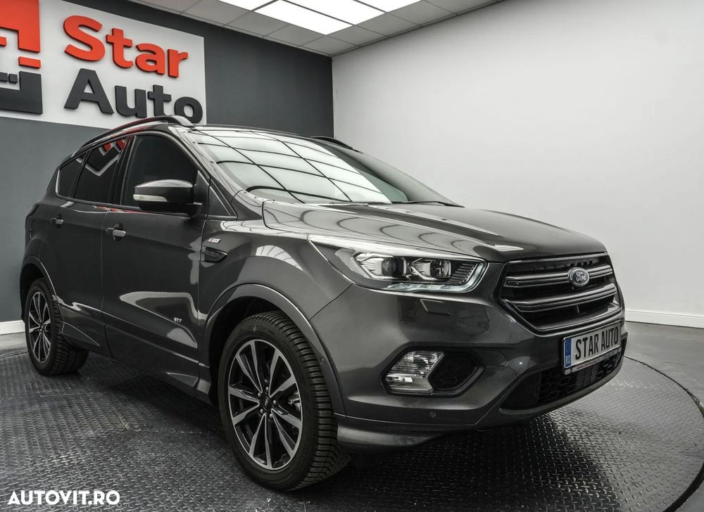 Ford Kuga 2.0 TDCi 4WD Powershift ST-Line - 4