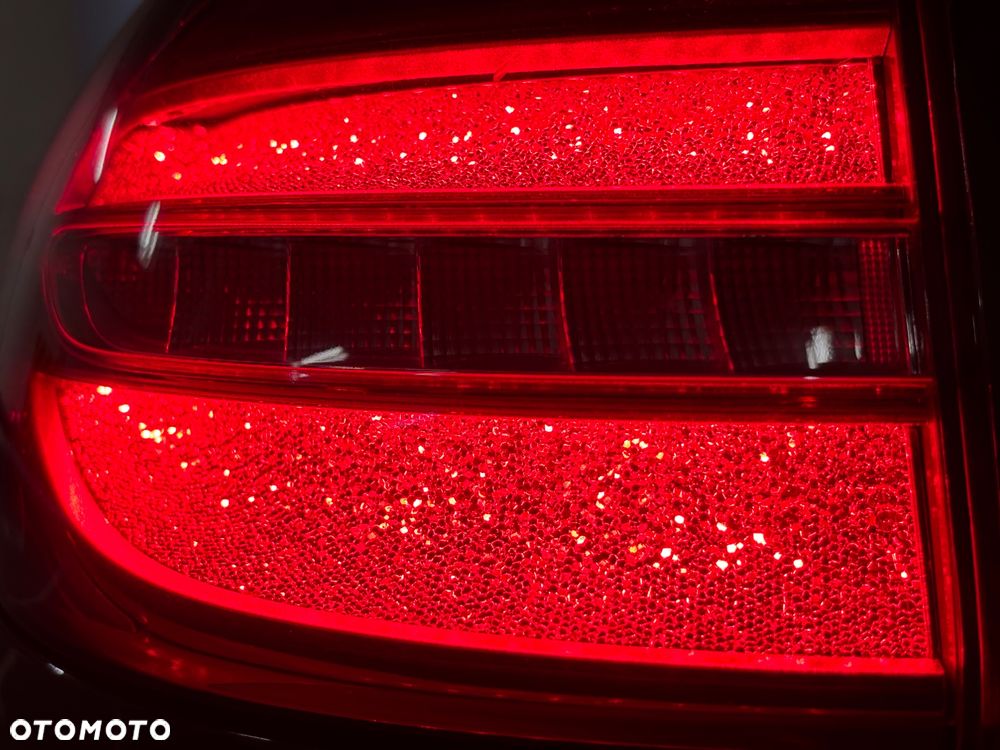 Mercedes-Benz Klasa E AMG 63 S 4Matic+ T AMG Speedshift MCT-9G - 20