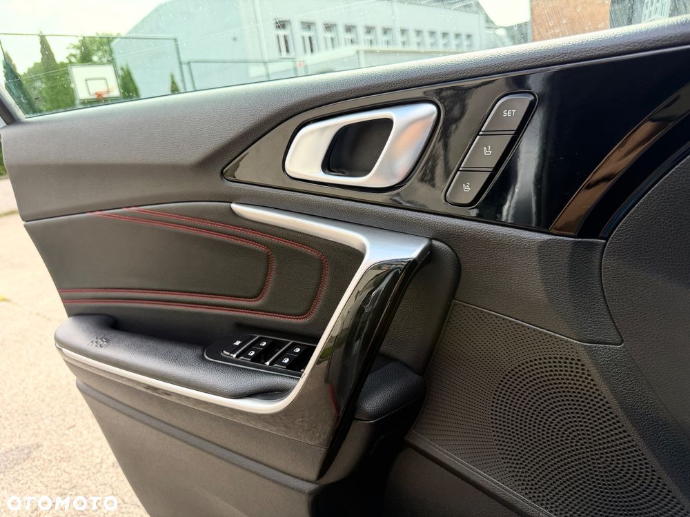 Kia ProCeed - 30