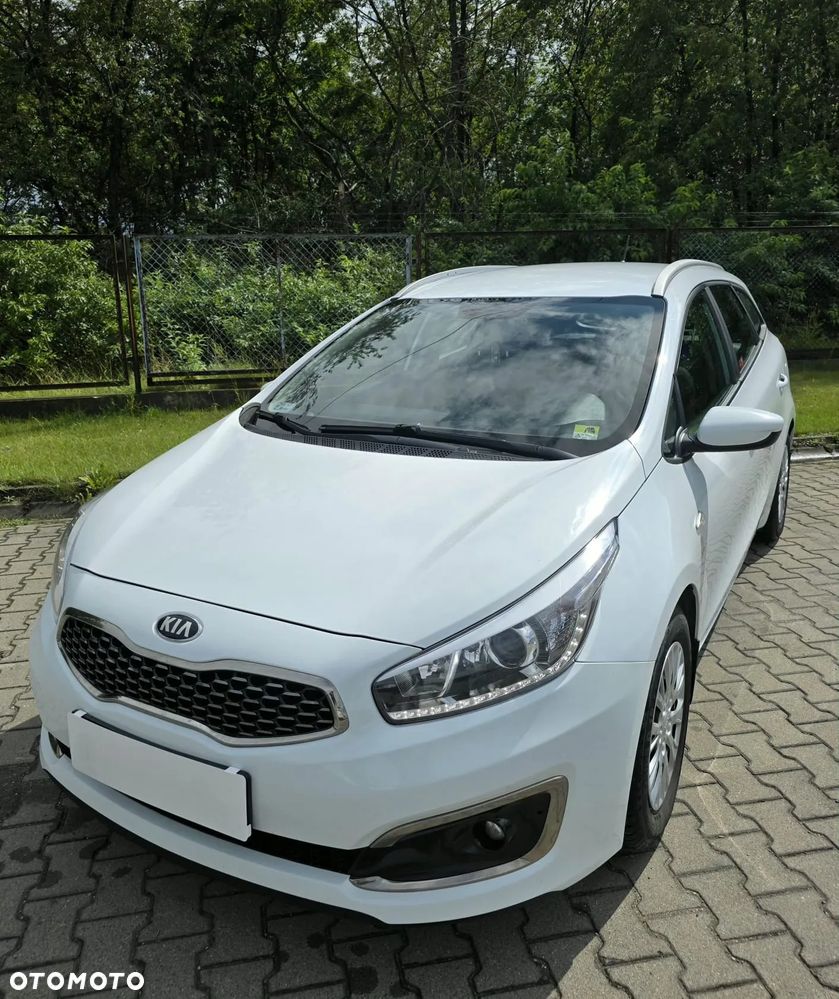 Kia Ceed 1.4 L - 14