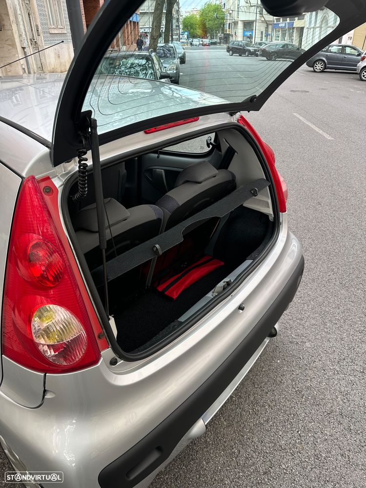 Peugeot 107 1.0 Urban - 7