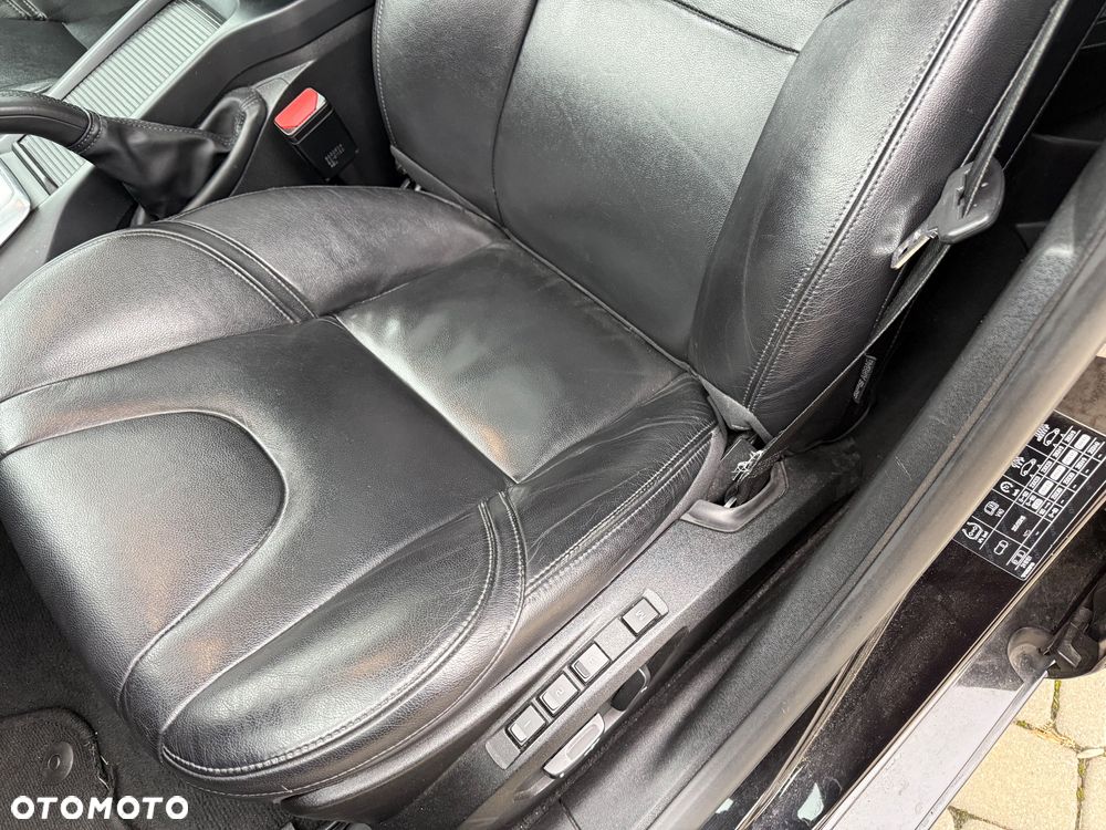 Volvo V40 D3 Inscription - 27