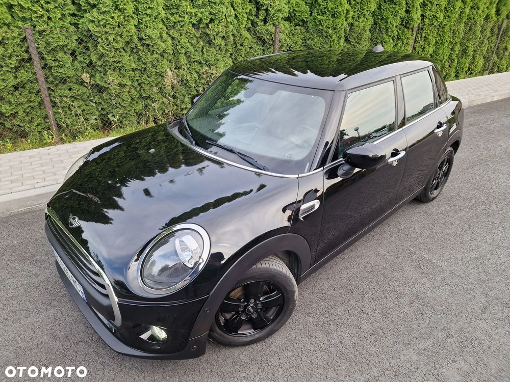 MINI ONE Essential Trim - 9