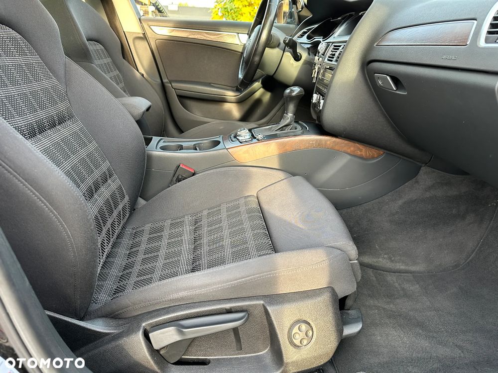 Audi A4 Avant 2.0 TDI Multitronic - 25