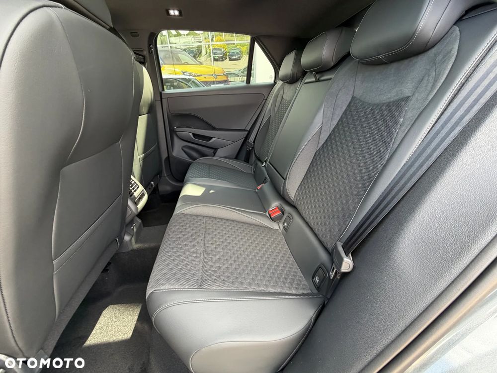 Volkswagen T-Roc 1.5 eTSI R-Line DSG - 9